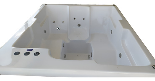 Spa Corcovado 4 Pessoas C/ Aquecedor + Cromo + Base