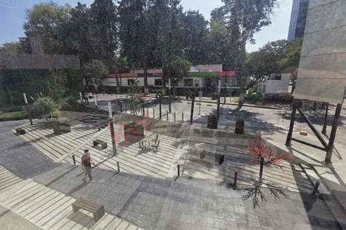 Imagen 5 de 20 de Local En Renta En Plaza Paseo Molino. Dale A Tu Negocio El Impulso Que Necesita