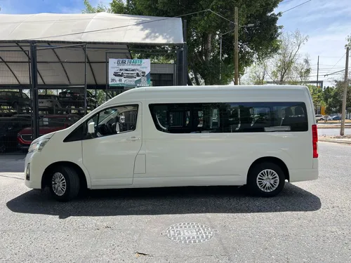 Toyota Hiace 2.7 Bus 15 Pas Mt