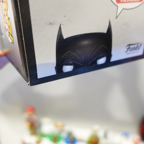 Funko Pop! Batman 80 Aniversario - Batman 318 Grim Knight (Usado)