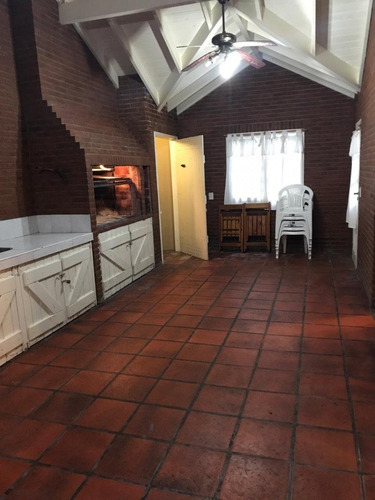 Imagen 25 de 30 de Casa En Av Del Olimpo, 4 Dormitorios Y 3 Baños , A 100 Mts Del Centro Comercial, Excelente Ubicación