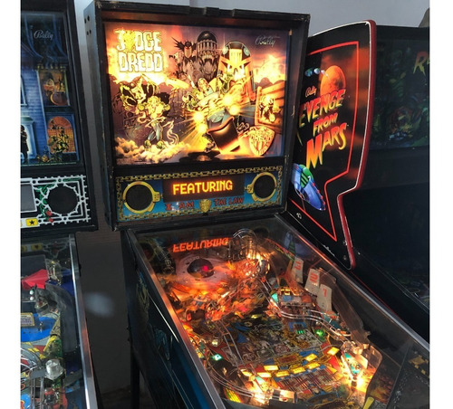Flipper Pinball Judge Dredd (Usado)
