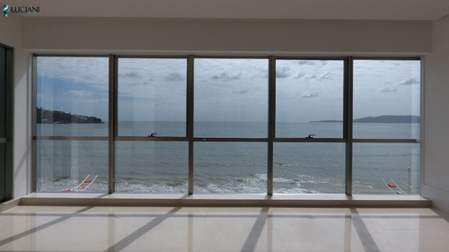 Imagem 1 de 30 de Magnífico Apartamento Com 05 Suítes Frente Mar Em Itapema! - Ap04170 - 69674918