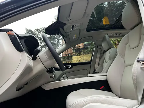 Volvo XC60 2.0 T8 Plus