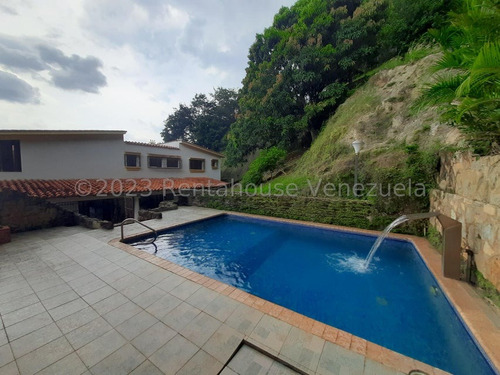 Julio Latouche Hermosa, Amplia Y Cómoda Casa En Venta Trigal Norte Valencia 24-5074 , Calle Cerrada, Bellas Áreas Sociales, Piscina , Caney.