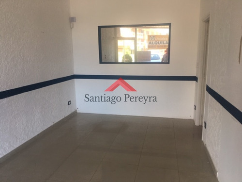 Local En Venta Con Alquiler Anual- Ref: 4895