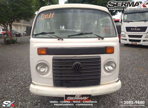 Imagem 2 de 13 de Kombi Standard 1.4