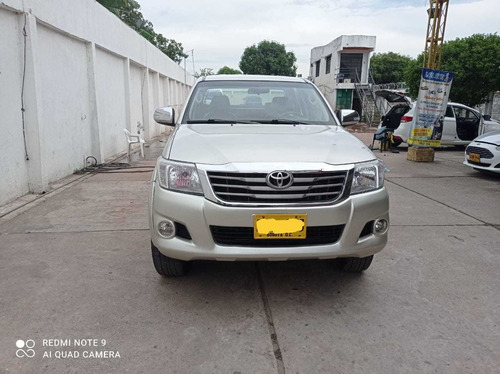 Toyota Hilux 2.7 A Gasolina Mecanica 4x4 Y Bajo