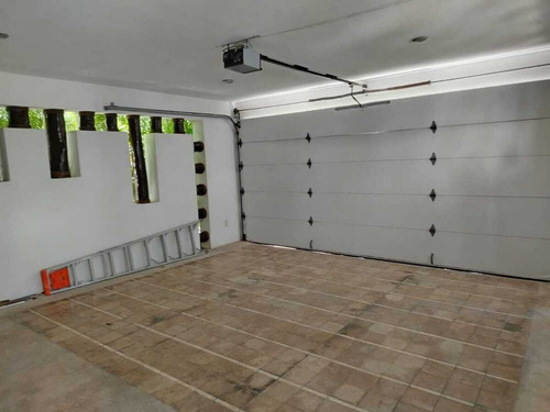 Villa De Lujo En Venta Pegada A La Playa, Kovay Gardens