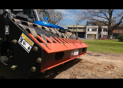 Imagen 5 de 8 de Implemento Jmv Vibrocompactador Patacabravp150 Minicargadora