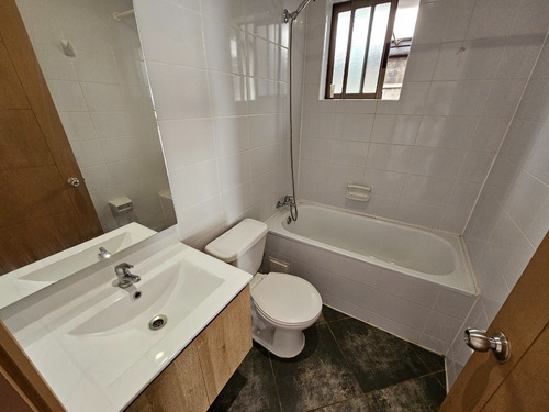 Casa De 1 Piso Parque San Valentín
