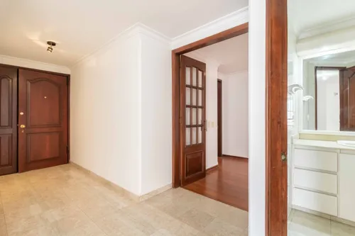 Apartamento En Venta En Chicó Norte. Cod V11221