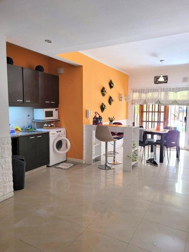 Imagen 5 de 30 de Excelente Triplex Con Cochera, Jardin Y Pileta !!! - Almagro