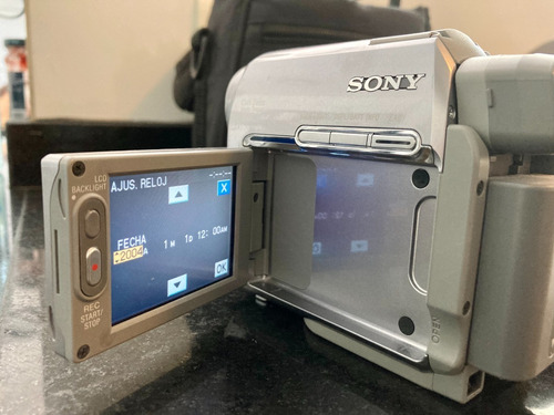Imagen 8 de 10 de Filmadora Handycam Sony Dcr Hc40 Con Cargador Y Bolso