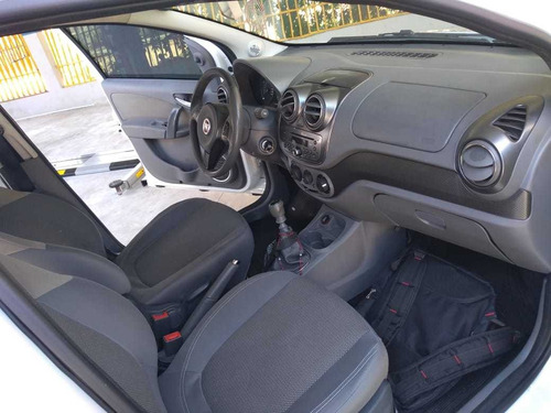 Fiat Palio 1.6 16v Essence Flex 5p Manual