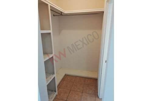 Imagen 9 de 18 de Renta Casa Amueblada 3 Recamaras, Fraccionamiento Privado Con Alberca. Al Norte De La Ciudad