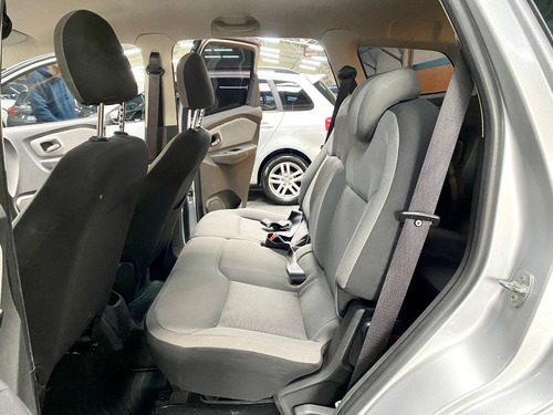 Imagen 11 de 15 de Chevrolet Spin 1.8 Ltz 7as 105cv 2016
