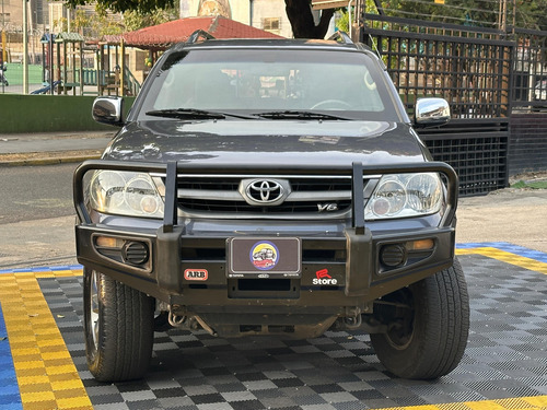 Toyota Fortuner Sr5
