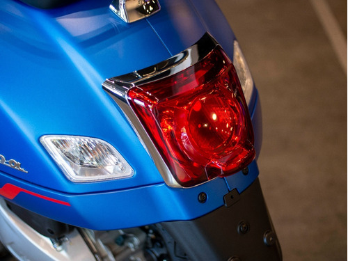 Imagen 20 de 25 de Vespa Gts 300 Super Sport Azul Mate Entrega Inmediata