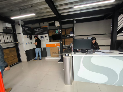 Local Comercial Ñuñoa 340m2 Tienda + 150m2 Bodegas 3 Pisos