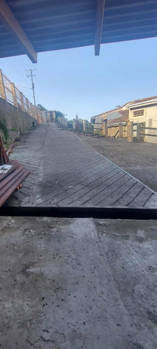 Casa Con Pocos Acabados Por Terminar