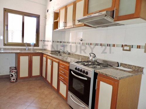 Imagen 27 de 30 de Semipiso De 2 Dormitorios En Venta En La Plata