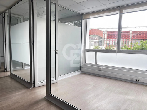 Oficina Semihabilitada Ciudad Empresarial 267 M2