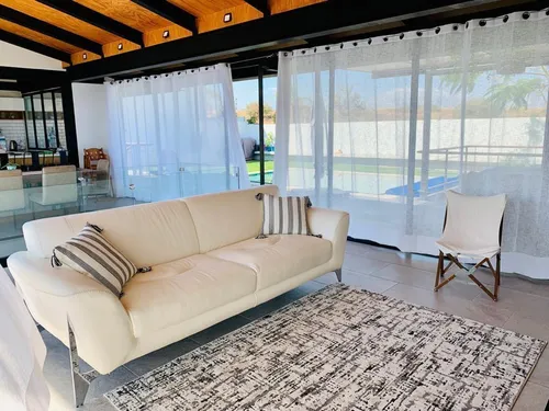 Casa En Fraccionamiento Con Seguridad Y Vista Al Lago De Tequesquitengo