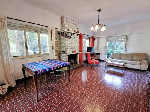 Imagen 6 de 24 de Casa En Venta Sobre Importante Lote De 24 X 70 En Villa Elisa