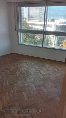 Apartamento En Venta 3 Dormitorios, 1 Baño- Bulevar 26 De Marzo- Pocitos