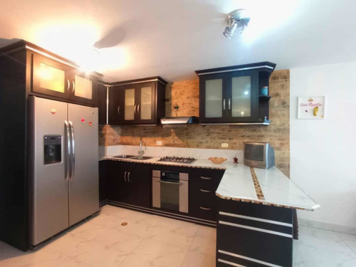 Imagen 1 de 13 de Apartamento En Vista Real 3hab 2 Baños Sprc