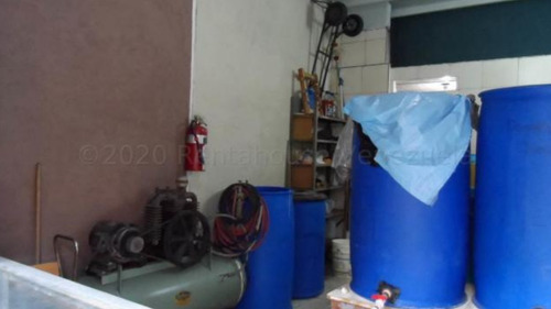 Imagen 3 de 25 de Local Comercial En Venta En Catia Pérez Bonalde Rah 21-16603
