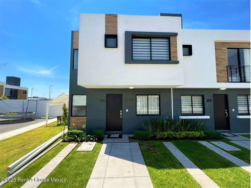 Venta Casa En Zakia Nueva 3 Recamaras 