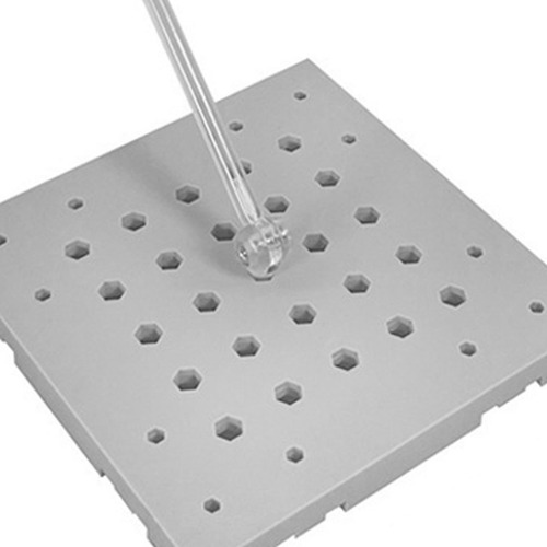 Soporte De Figura De Acción Resistente Soporte De Gris