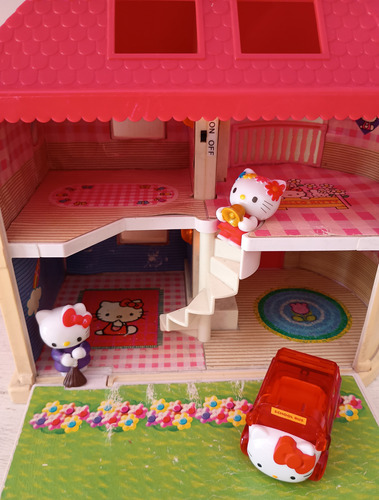 Casa De Sueños Hello Kitty Con Luz Blue Box Toys 2004 Rosa Chicle (Usado)