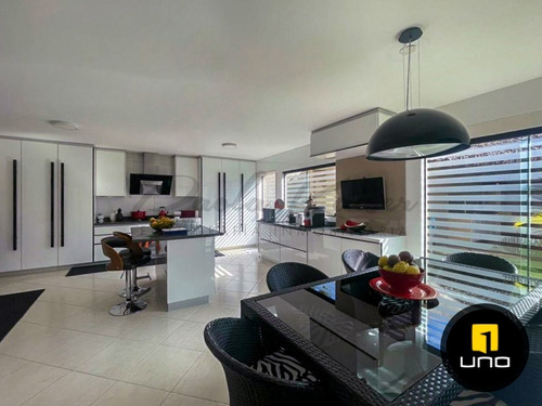 Imagen 2 de 15 de Hermosa Casa Con Piscina En Venta, Condominio Barrio Norte