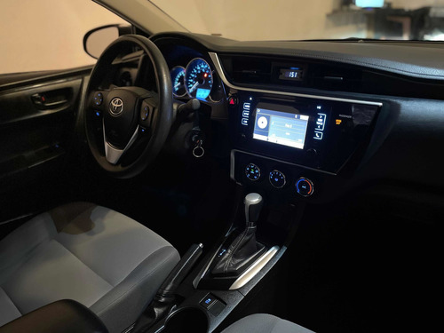 Imagen 7 de 12 de Toyota Corolla 2018 1.8 Base Cvt