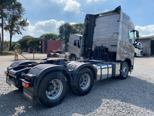 Imagem 3 de 15 de Volvo 540 Fh Globetrotter 2021 Traçado 6x4