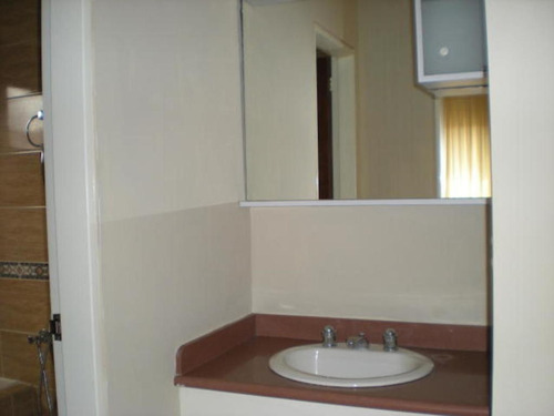 Imagen 8 de 14 de Ramiro E. Ruiz Vende Apto En El Rosal Mls #20-13858