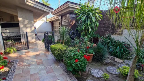 Casa En Venta En Providencia Espacios Amplios