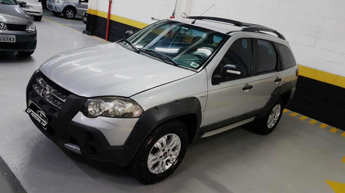 Fiat Palio Adventure 1.8 Locker Flex Dualogic