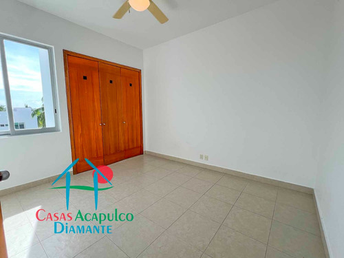 Cad Mayan Lakes Mt2 402. Terraza Con Vista A Las Áreas Comunes.
