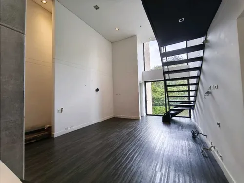 180m2 Apartamento En El Poblado