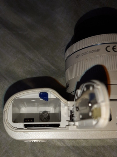 Smart-câmera Digital Samsung Nx1000 20.3mp Wi-fi Fullhd