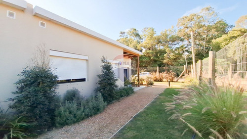 Venta Casa 3 Dorm 2 Baños Gje San José De Carrasco
