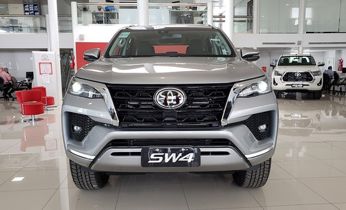 Toyota Sw4 4x4 Srx 2.8 Tdi 6 A/t 7a 0km Retira En Conces Of