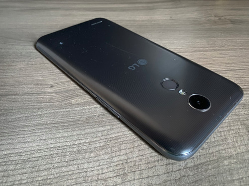 LG K10 2017 32gb Funcionando Perfeitamente + Carregador (Usado)