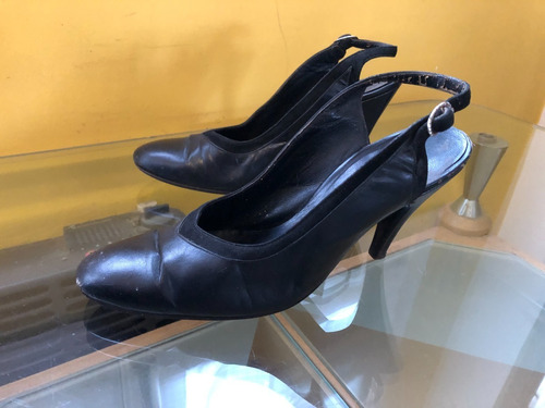 Zapatos Vintage Cerrado De Cuero Talle 36