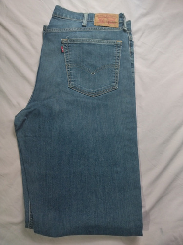 Pantalón Levi's Talla 38x36 Modelo 541 Corte Atlético.