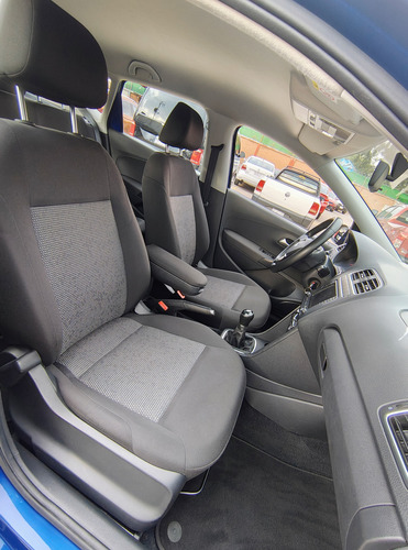 Volkswagen Polo 1.6 Comfortline Plus Mt